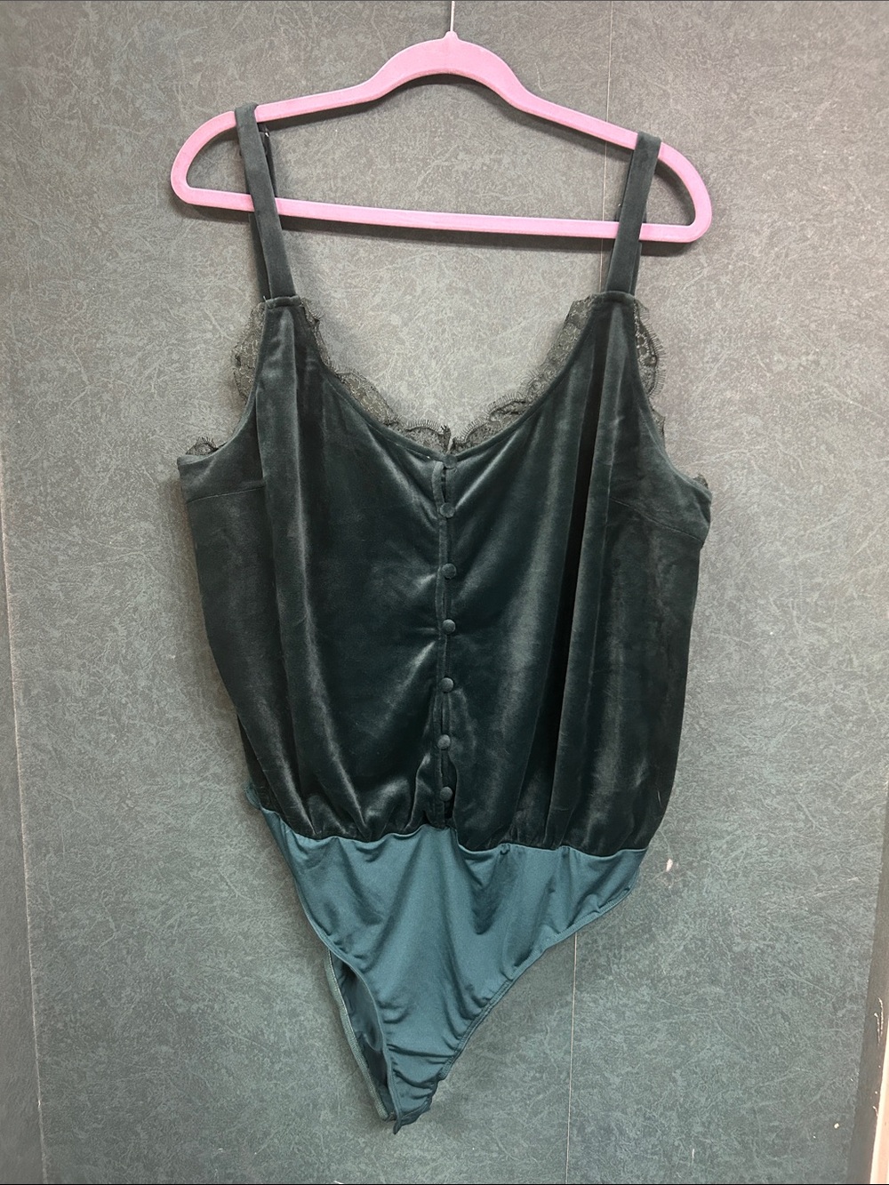 NWOT 2X White Birch Velvet Lace-Trim Bodysuit in Deep Green